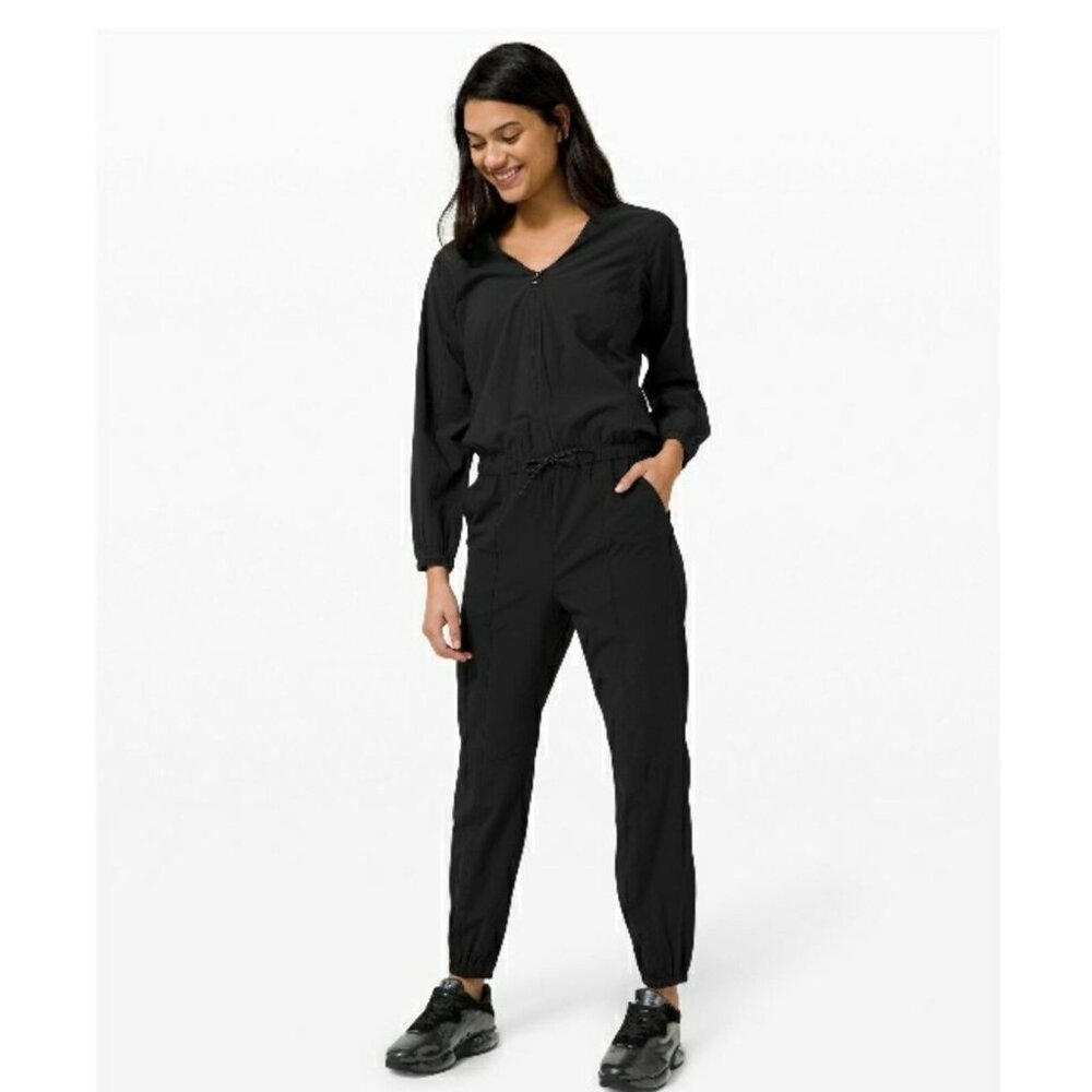 Lululemon Size 2 Womens Dynamic Days Black Jumpsuit EUC long sleeve breath 6916